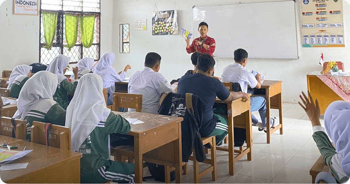 Kegiatan Sosialisasi Kelas Bootcamp Aplikasi Perkantoran di SMA Negeri 1 Pantai Labu