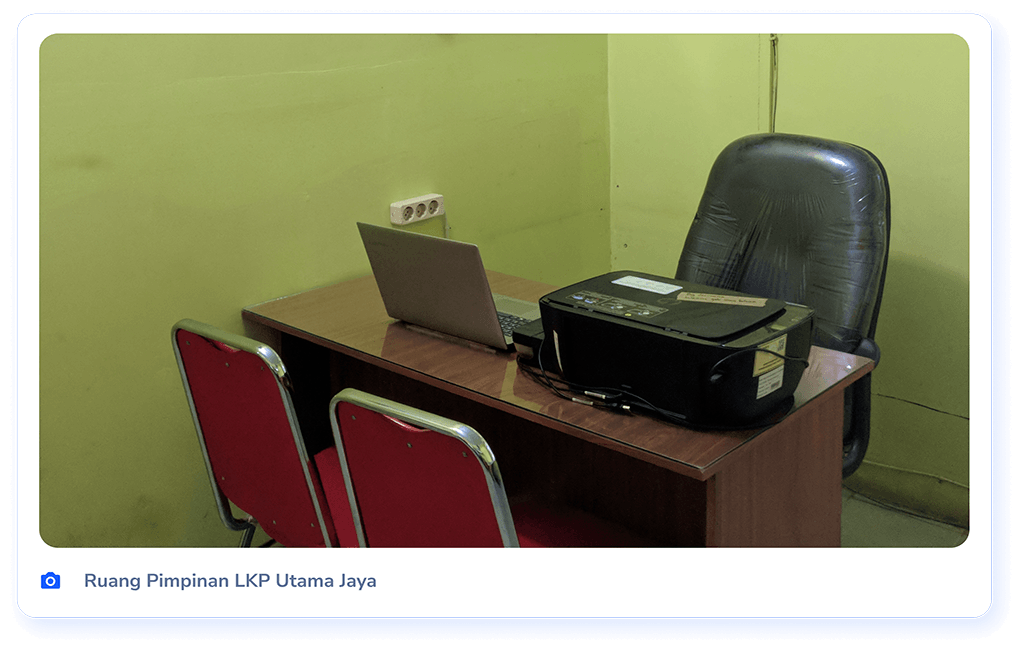 Ruang Pimpinan LKP Utama Jaya